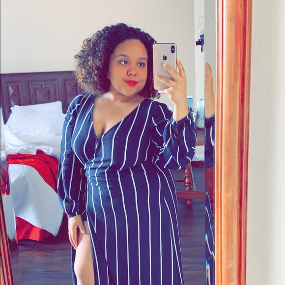 IG/Poshmark: ptcurvescurls - Picture 1 of 1